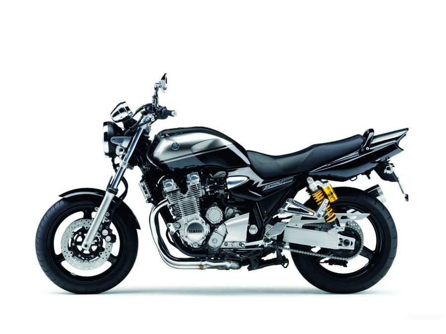 ヤマハ XJR1300